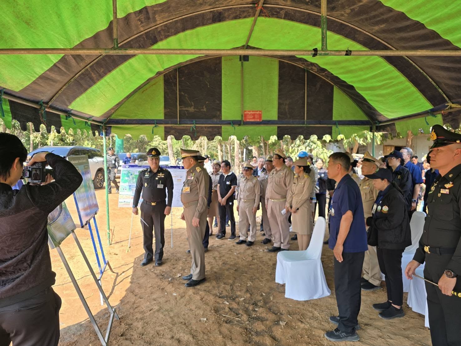 title - วันที่ 14 มกราคม 2569 ส.ป.ก. เข้าร่วมพิธีเปิดสำนักงานฯ พร้อมมอบเอกสารสิทธิ์ การใช้ประโยชน์ที่ดิน (ส.ป.ก.) และประชุมการติดตามการดำเนินงานตามแผนปฏิบัติการพัฒนาพื้นที่สถานีวิจัยการเกษตรและพัฒนาโครงการหลวงโนนดินแดง ณ จังหวัดบุรีรัมย์